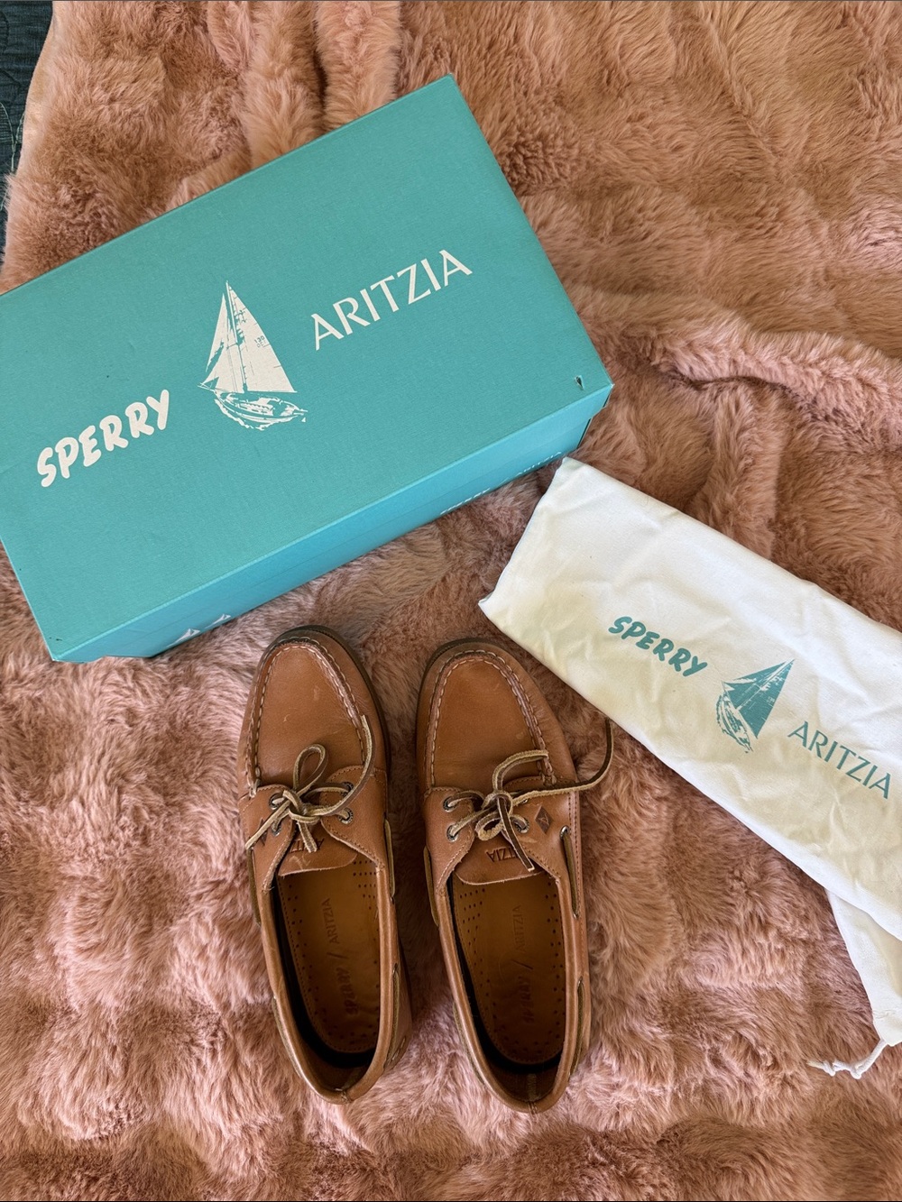 Sperry x Aritzia Boat Shoes